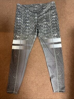 GRRRL size Sam (XXL) Grey Patterned High-Waist Leggings with Reflective Stripes